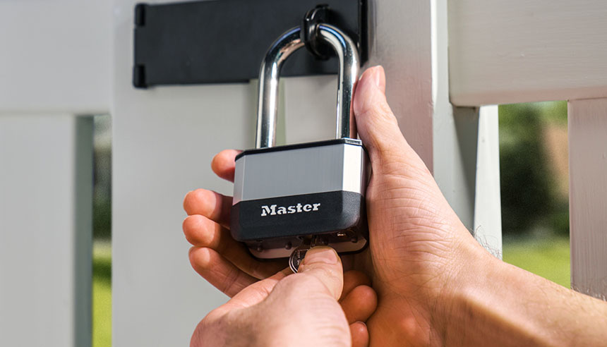 Master Lock Elite heavy duty padlock