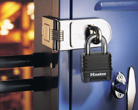 MASTER LOCK Candado resistente [combinación] [zinc] [exterior] [exterior]  M178EURD - Mejor utilizado para unidades de almacenamiento, cobertizos